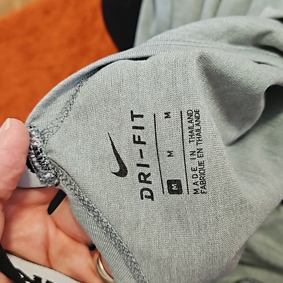 Nike Dri-Fit Racerback Tank Size M - Picture 3 of 3